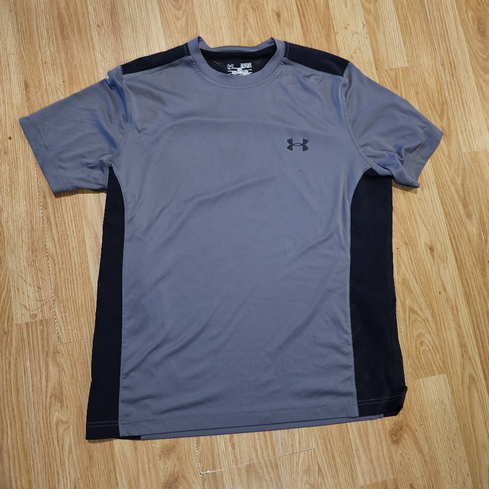 Under Armour grey active shirt